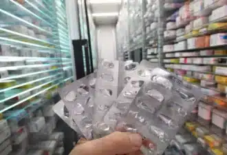 Pénuries de médicaments : une nouvelle stratégie gouvernementale pour garantir la disponibilité et la souveraineté