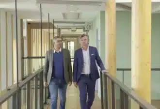 RebrAIn révolutionne la stimulation cérébrale profonde pour le traitement des tremblements : une levée de fonds de 3,7 M€ pour accélérer son développement