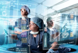 Medecin utilisant l'intelligence artificielle dans le traitement des maladies