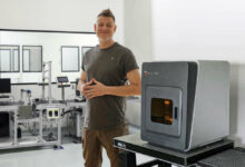 Boston Micro Fabrication dévoile une série d'imprimantes 3D hybrides de micro-précision "premières du genre"