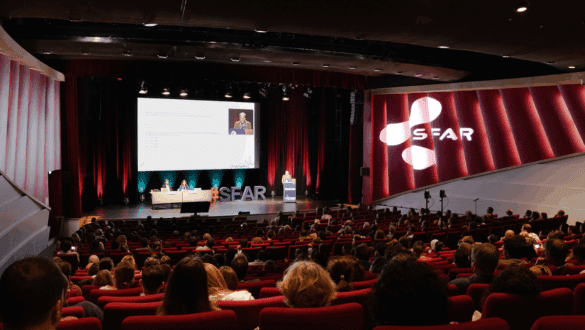 Congrès SFAR 2025 à Paris – session plénière en anesthésie-réanimation avec plus de 5000 professionnels de santé.