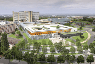 Vue aérienne du CHU de Poitiers avec son nouveau bâtiment hospitalier moderne dédié à l’innovation médicale