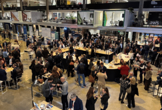 Professionnels de la santé et start-ups réunis lors d’un événement e-santé à Station F autour de l’innovation HealthTech